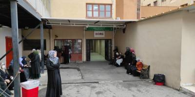 Üzerine benzin döküp kendini ateşe veren kadın öldü