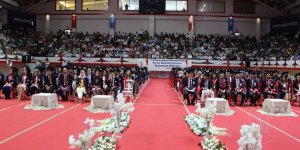 247 tıp öğrencisi doktorluğa adım attı 