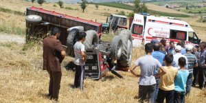 Samsun'da devrilen traktörün sürücüsü öldü