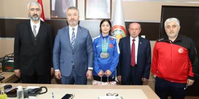 Samsunlu sporcu Sinem Brezilya’dan madalyalarla döndü