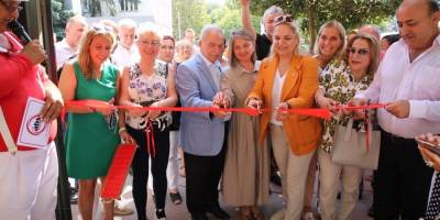 İLKADIM’DA SANATSEVERLER VE YAZARLAR SANAT ÇARŞISI’NDA BİR ARAYA GELDİ