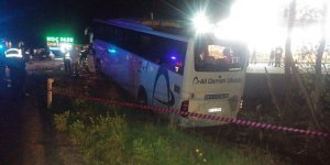 Yolcu otobüsü kaza yaptı: 2 ölü 33 yaralı