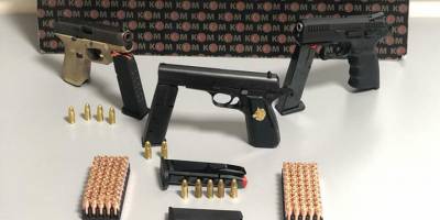 Samsun'da bir araçta 3 ruhsatsız tabanca bulundu  2 gözaltı   - samsun haber