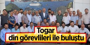 Togar din görevlileri ile buluştu