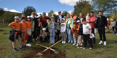 Atakumlu çocuklar yeşil nesil için sahada