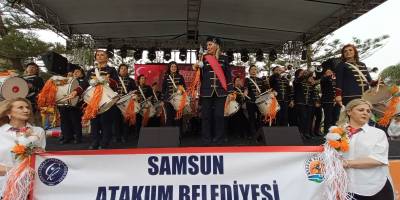 Atakum’un gururu Cumhuriyet Kadınları Bandosu, Adana Portakal Çiçeği Festivaline damga vurdu