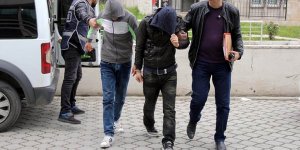 Gümüşçüyü soyup pavyonda yakalanan hırsızlar serbest bırakıldı