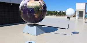 Dünyanın yuvarlak olduğunu ölçerek gördüler