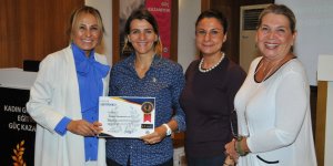 Girişimci kadınlar sertifikalarını aldı