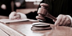 4 FETÖ'cü duruşma salonundan kaçtı!