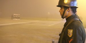 Şehidi taşıyan uçak sis nedeniyle inemedi!