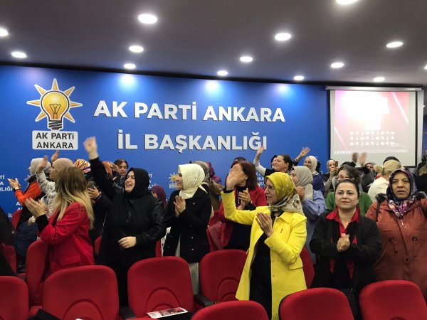 ak-parti-kadin-kollari-baskani-ve-duzce-milletvekili-ayse-kesir.jpg