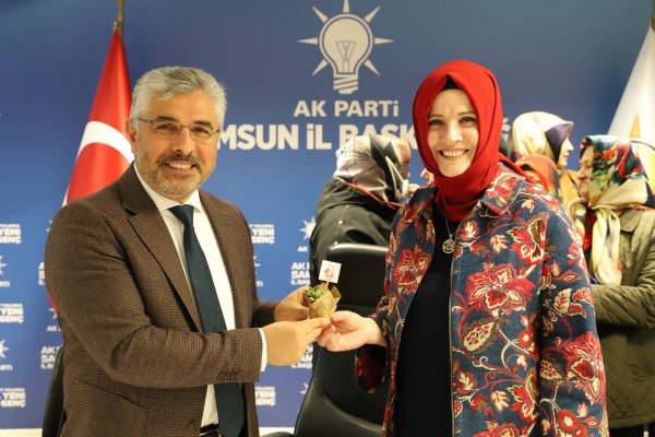 ak-parti-samsun-8-mart-dunya-kadinlar-gununu-kutladi1.jpg