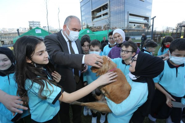 baskan-sandikci-ogrencilerle-yerli-tohum-ekimi-yapti-samsun-haber2.jpeg