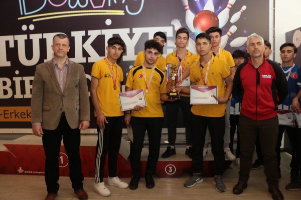 bowling-sampiyonasinda-kupalar-sahiplerini-buldu-samsun-haber5.jpeg