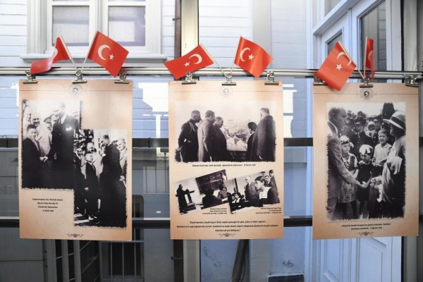 buyuksehirden-ataturk-ve-cocuk-sergisi-samsun-haber8.jpeg