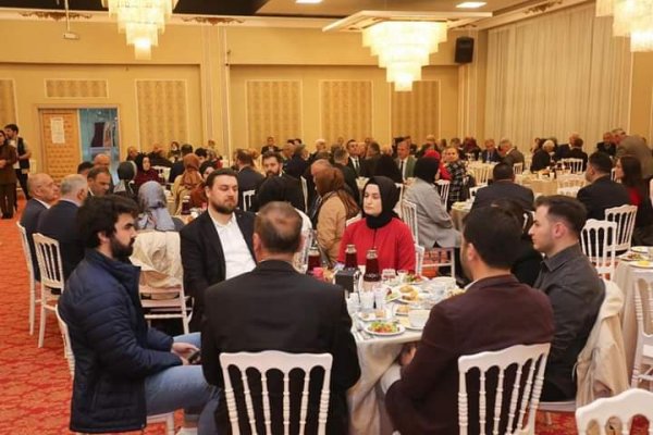 canik-bld-haber-12-04-2022-meclis-uyeleri-ve-muhtarlara-iftar-4.jpeg