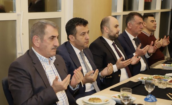 carsamba-muhtarlar-iftarda-bulustu-samsun-haber1.jpg