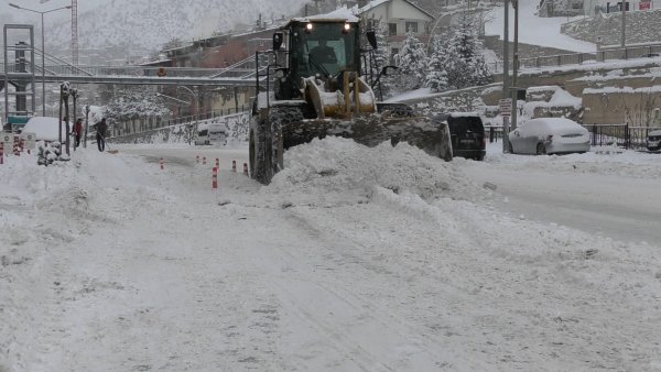 dogu-karadenizde-kar-esareti1.jpg