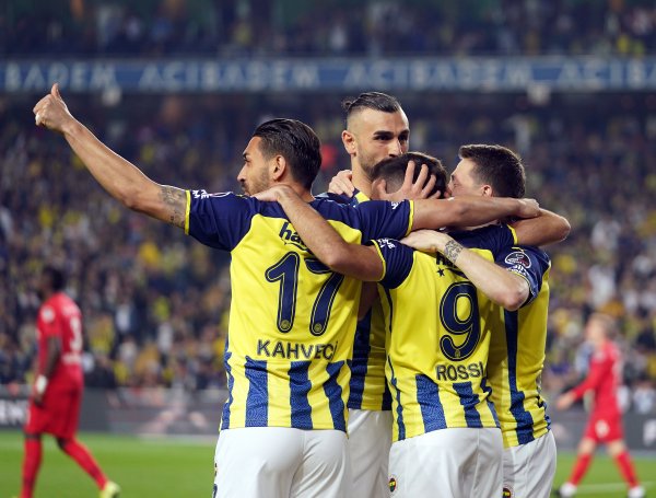 fenerbahce-gaziantep-karsisinda-hata-yapmadi2.jpg