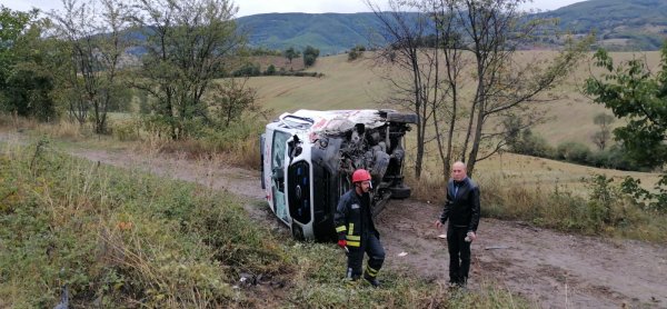 samsun-ambulans-ile-otomobilin-carpistigi-kazada-5-kisi-yaralandi-samsun-haber2.jpg