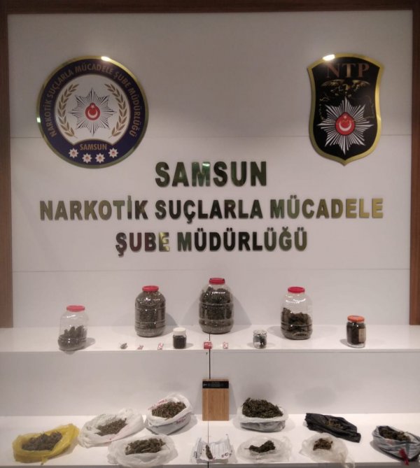 samsunda-28-kilo-esrar-ele-gecirildi-samsun-haber4.jpg