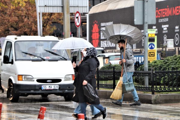 samsunda-saganak-etkisini-gosterdi-samsun-haber2.jpg