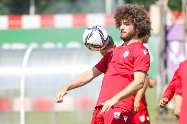 samsunspor-balikesirspora-bileniyor2-001.jpg