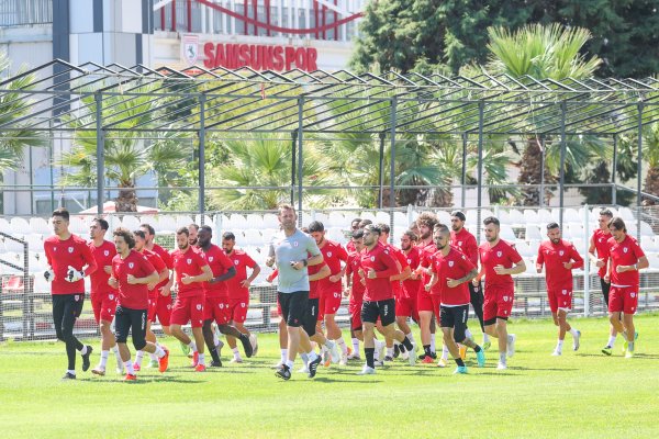 samsunspor-balikesirspora-bileniyor3-002.jpg