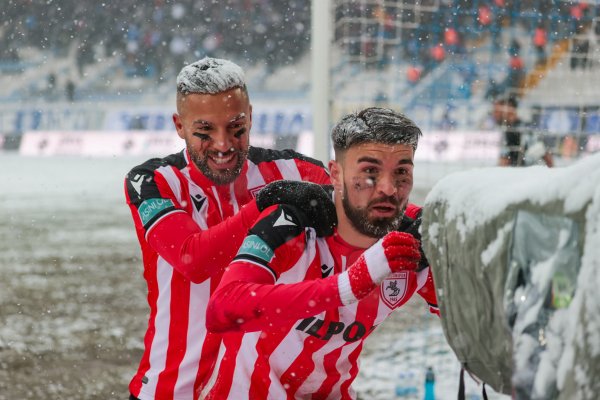 samsunspor-deplasmandan-galip-donuyor-samsun-haber4-2.jpg