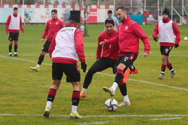 samsunspor-istanbulspora-bileniyor-samsun-haber6.jpg